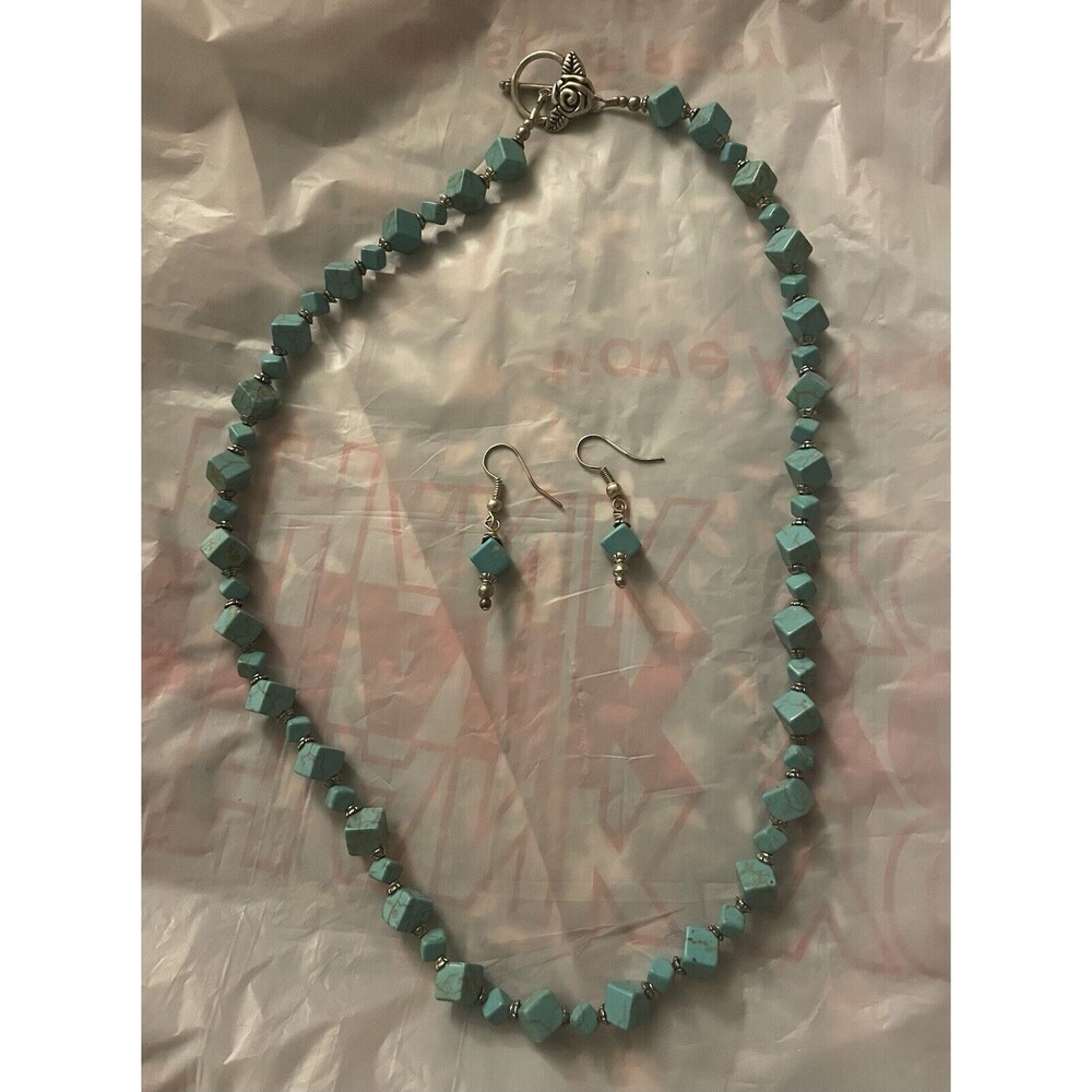 Turquoise Rose Flower Toggle Vintage Handmade Cube Necklace Earrings Set 7 In - Picture 2 of 4